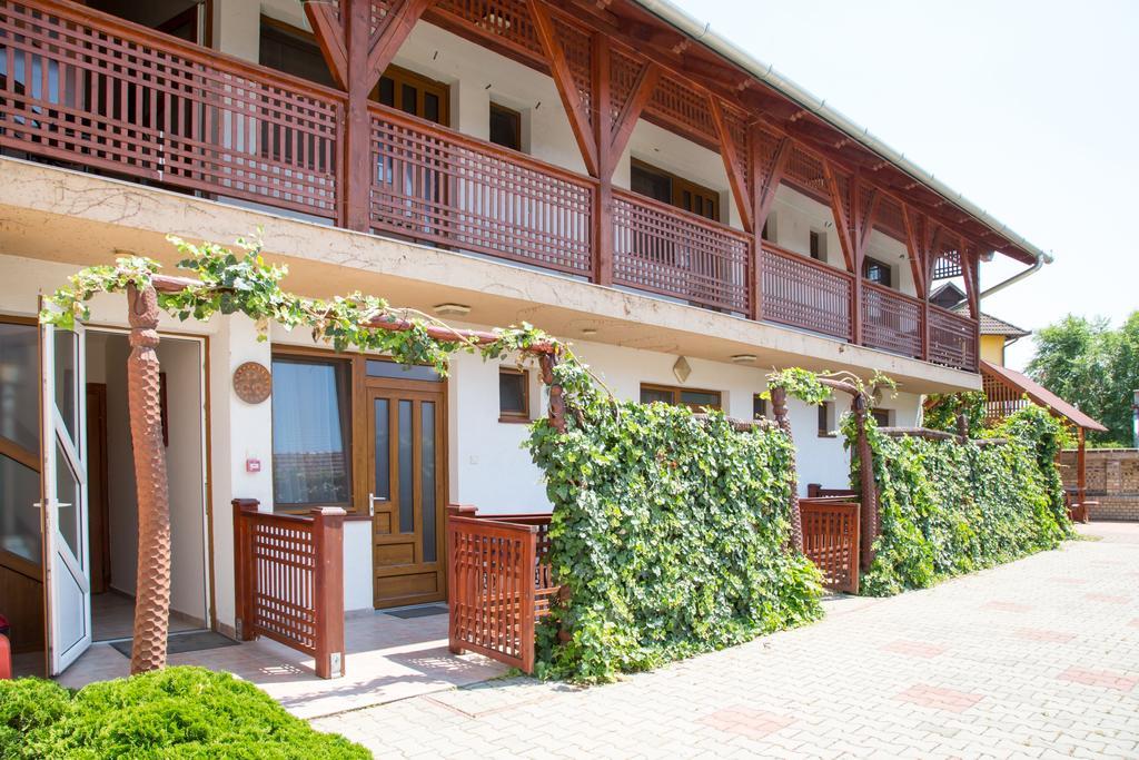 Rozsakert Apartmanhaz Hajdúszoboszló 외부 사진